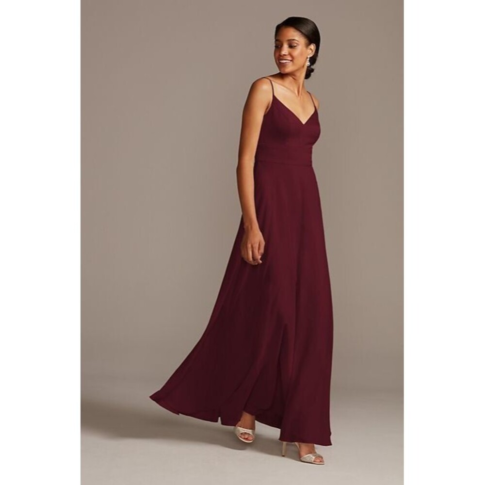 New David's Bridal Dress Size 6 Maxi Strappy V Neck Bridesmaid Satin Wine W11995